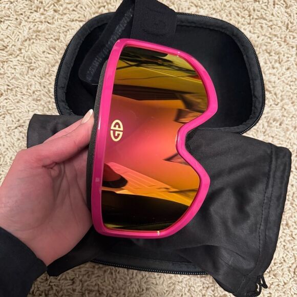 Goldbergh Eyecatcher Ski Goggles Pony Pink Gently Used - Picture 2 of 3